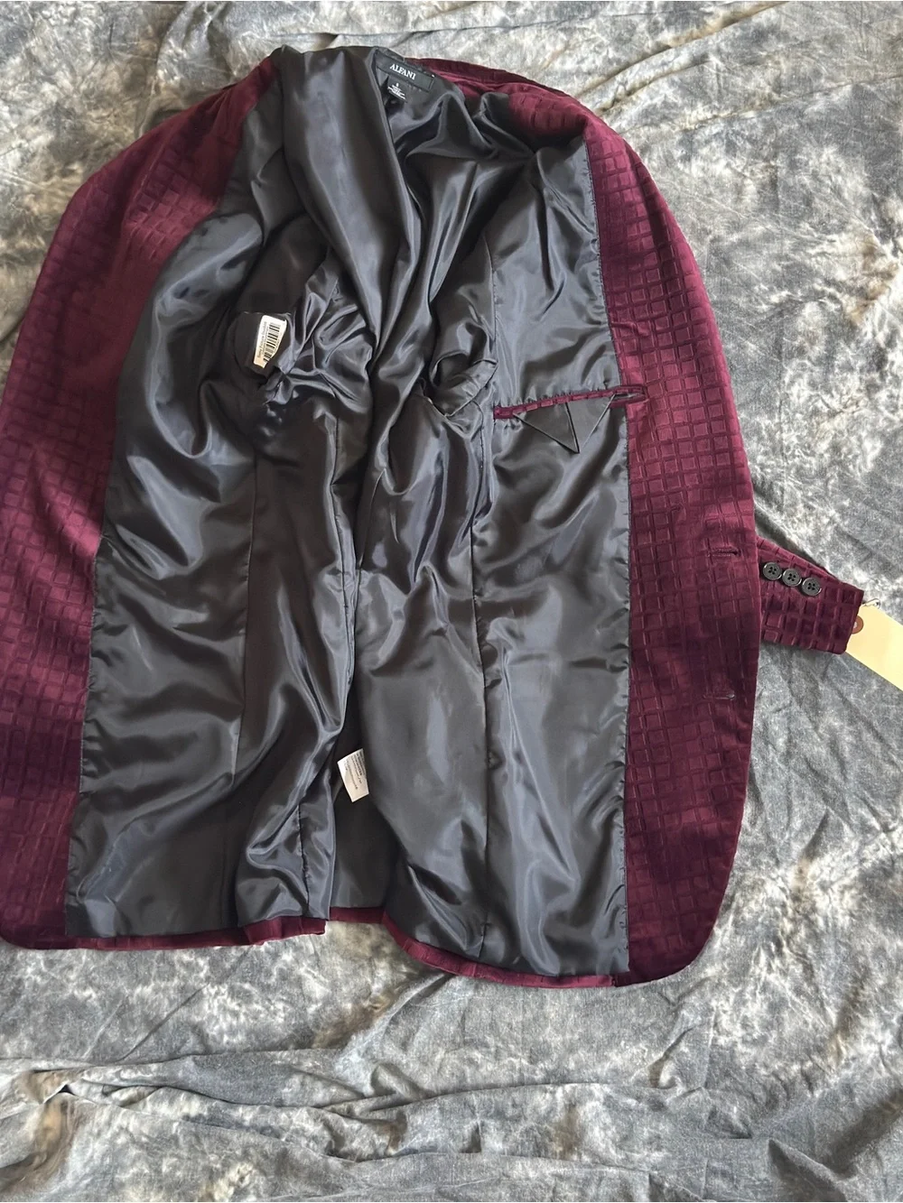Vintage Y2K Alfani Burgundy Textured Velvet Blazer Sport Coat Hollywood Costume